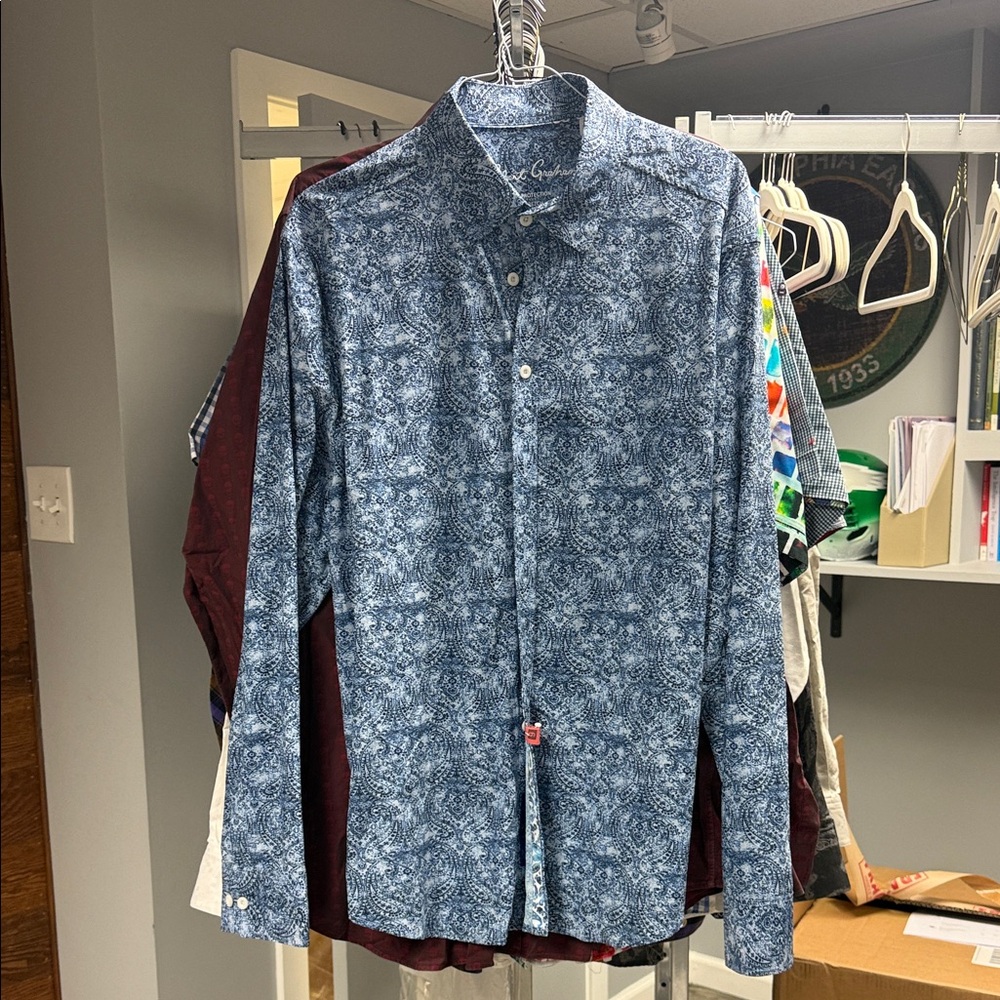 Robert Graham Blue and White Patterned Shirt